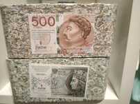 Brykiety zmielonych banknotów