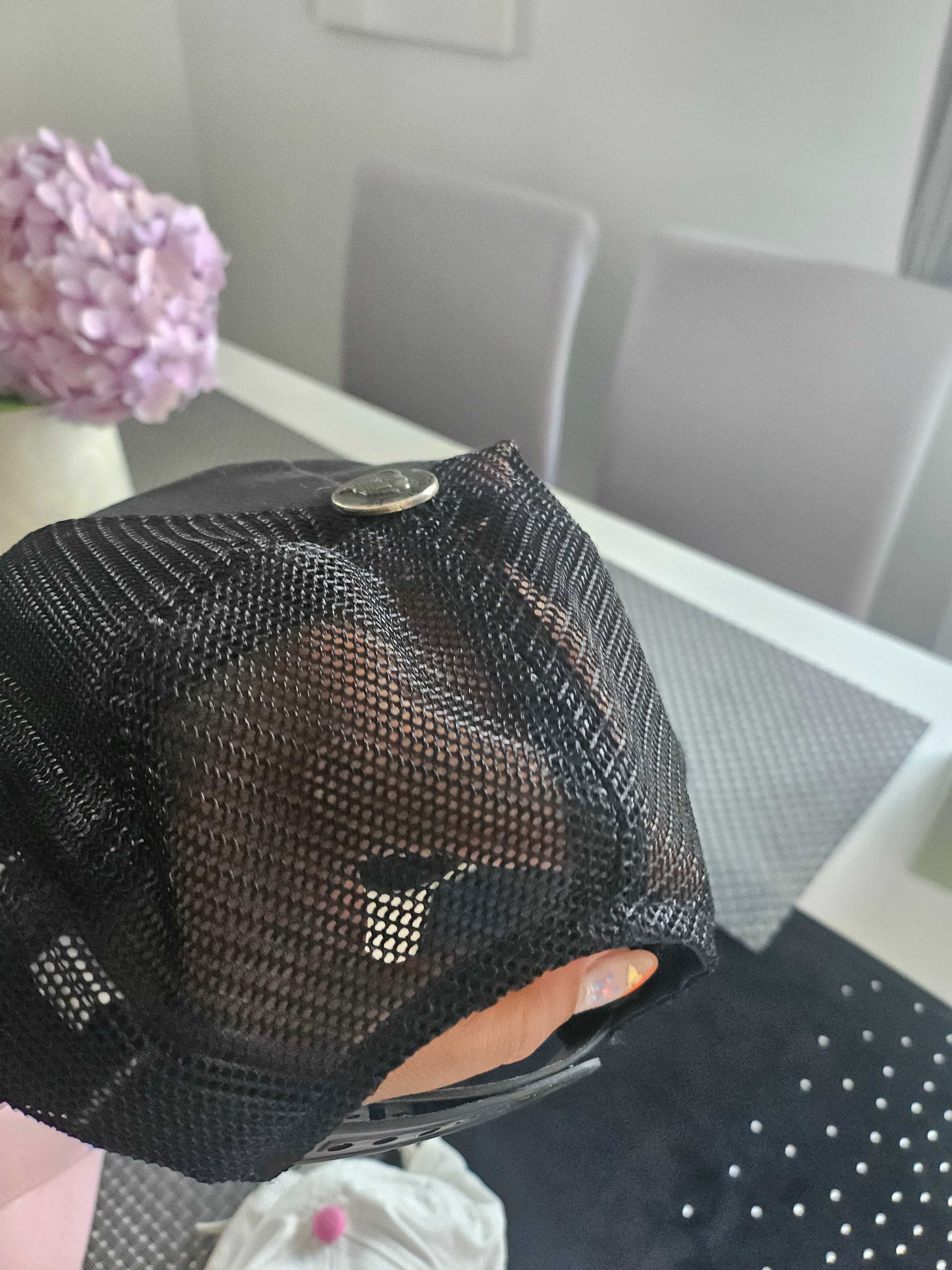 Super zestaw  damskich czapek z daszkiem  H&M Mohito