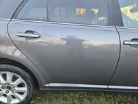 Drzwi Prawe tylne Kombi Avensis T25