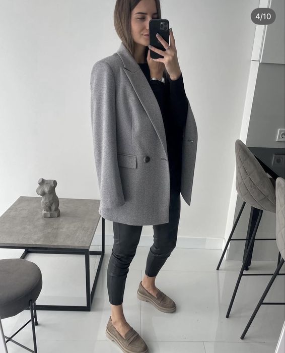 Піджак.  VLORIA.   SM.