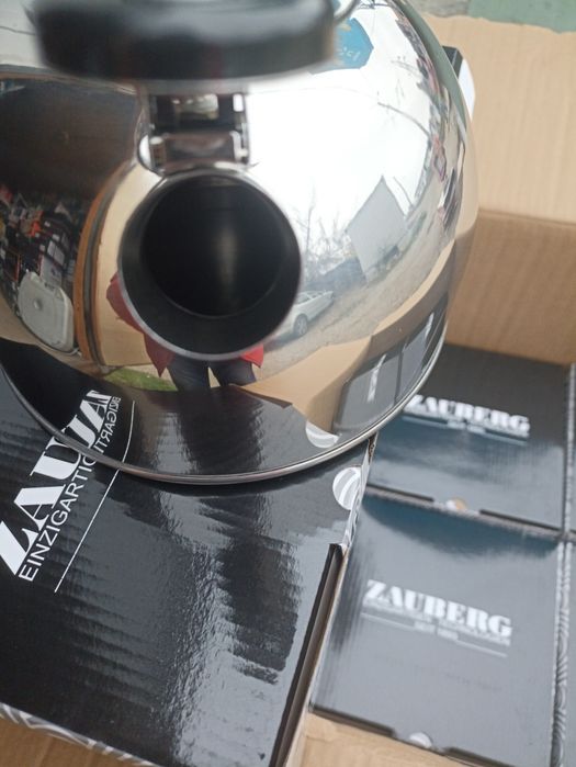 Якість 100 %. Чайники зі свистком для сіх видів плит Zauberg