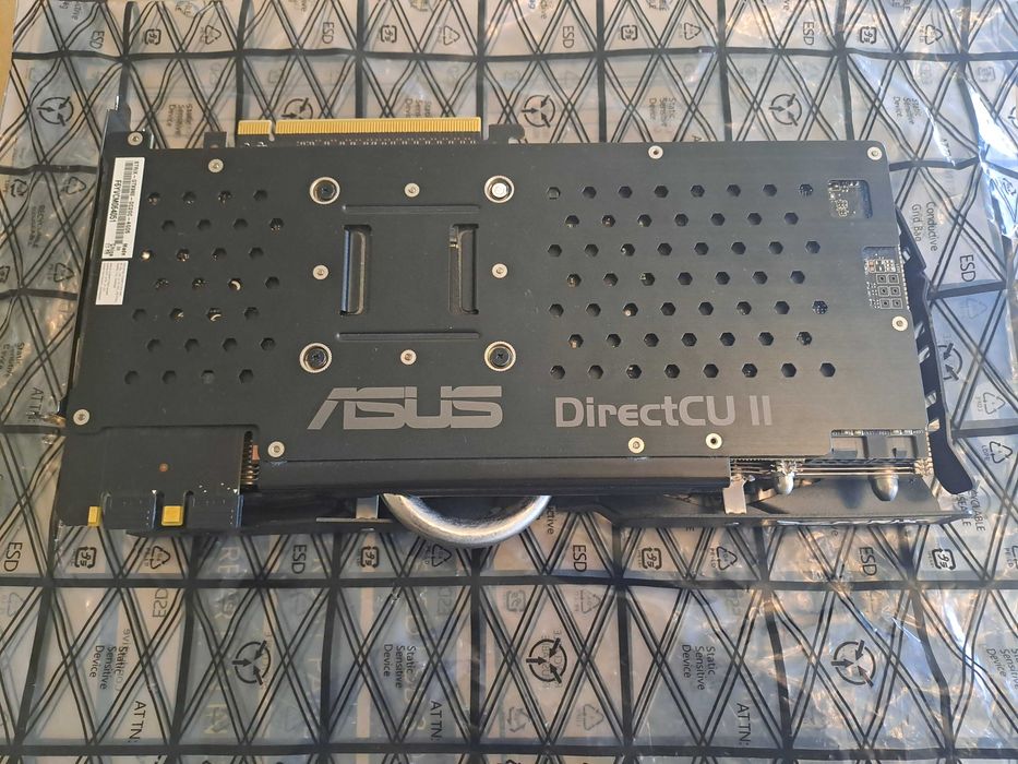 Placa Gráfica ASUS GTX980 STRIX 4GB Usada