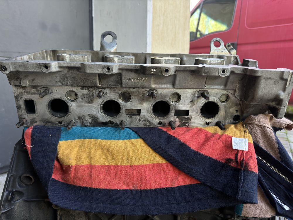 Головка ГБЦ OM646 2.2 Delphi на запчастини б/У А6460100820