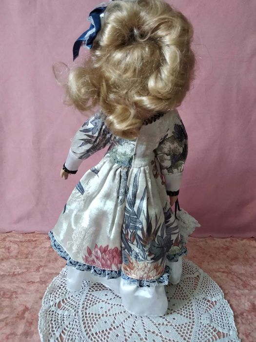 Фарфоровая кукла, 39 см. Кукла винтажная, 37 см.