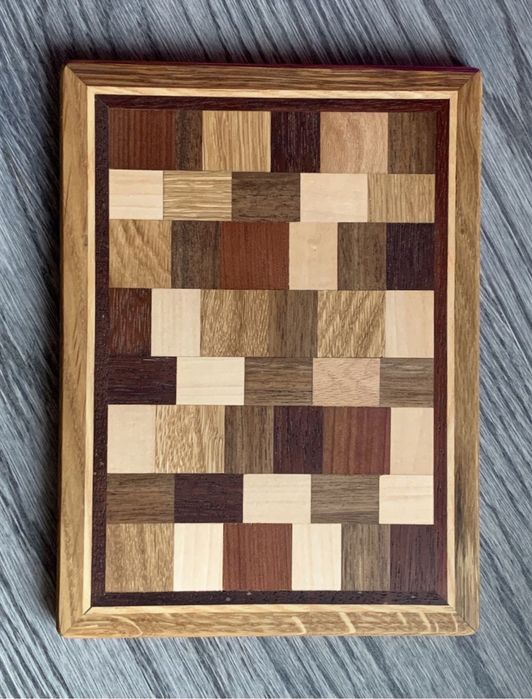 Дошка для нарізання, підставка. Доска для нарезания, подставка