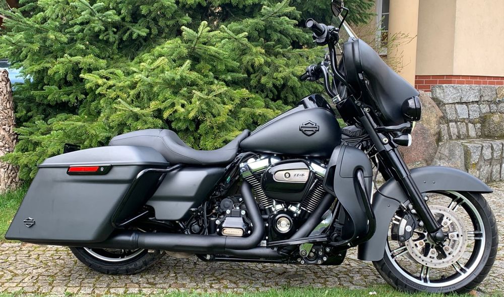 Harley-Davidson Touring Street Glide Harley Davidson Street Glide rok 2020