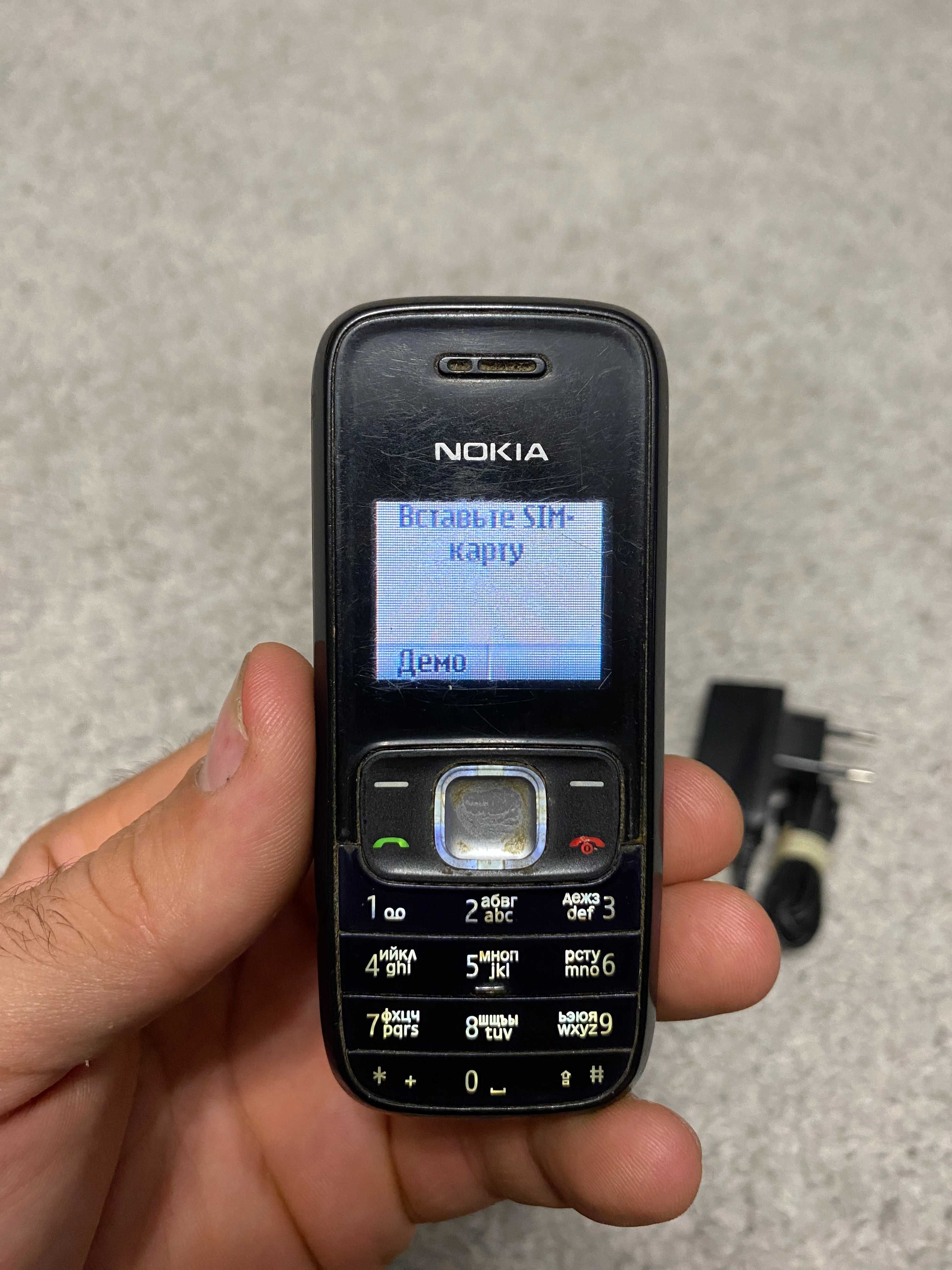 Мобильный телефон Nokia 1209 (1200 1208) с зарядкой