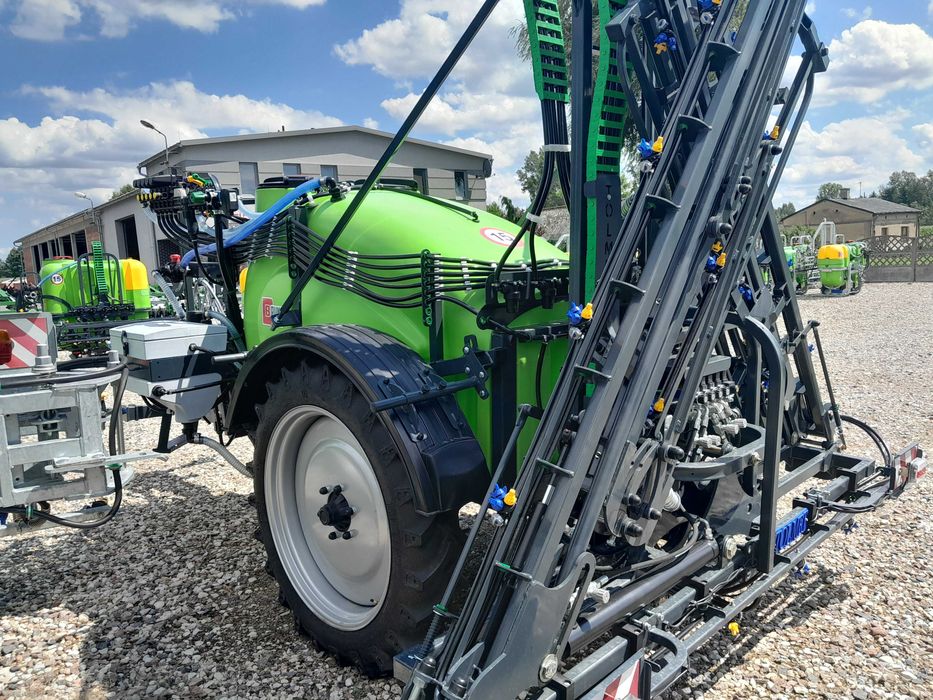 Opryskiwacz Bruno X 1500 l 15 m lance własna hydraulika  2000 l Tolmet