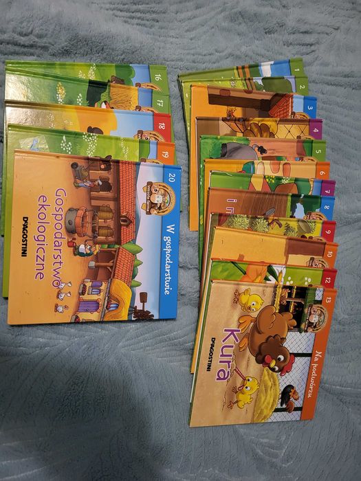 50 książek Wesoła farma +parę zabawek