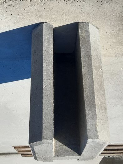Łącznik betonowy do podmurówki