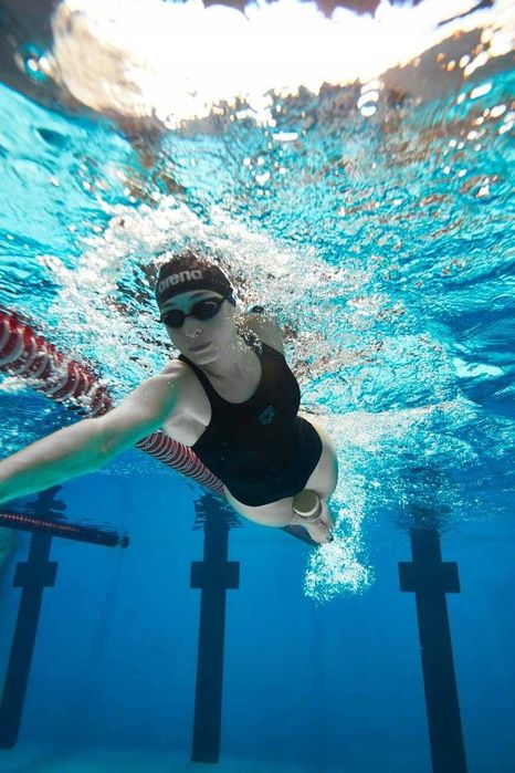 Arena Freeflow Pullbuoy Deska do Pływania Czarno-Szara