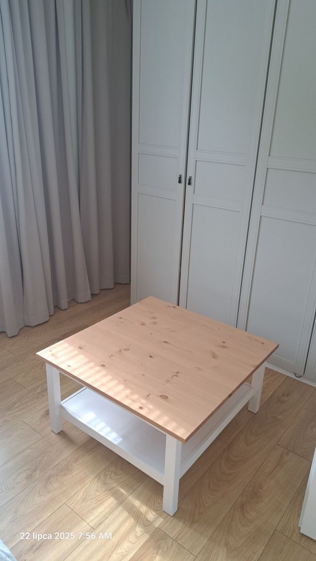 Nowy stolik drewniany ikea hemnes
