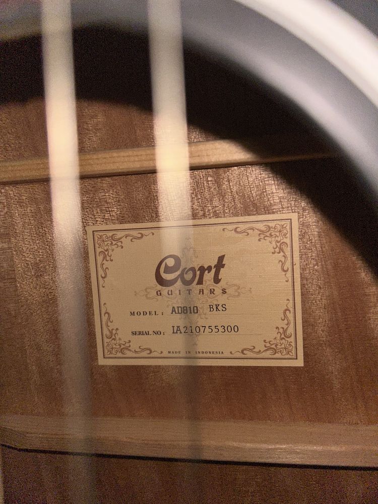 Gitara akustyczna CORT AD810
