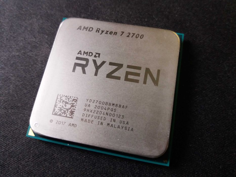 Продам процессор RYZEN 7 2700