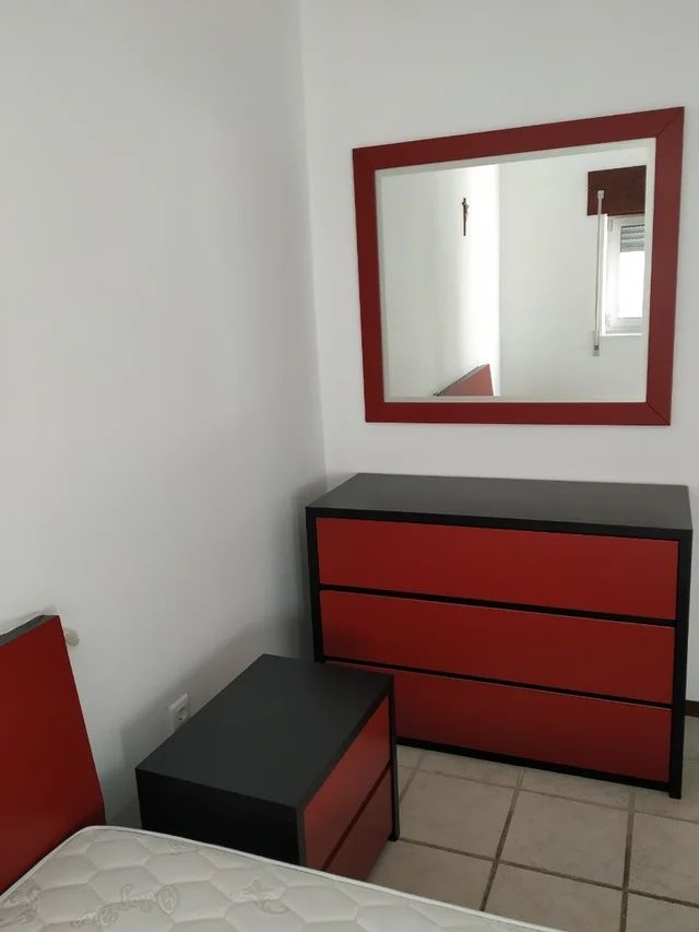 Quarto completo de madeira