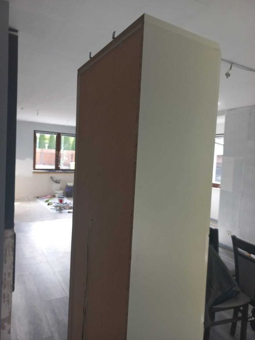 Witryna biala z przeszkleniami- cena okazja