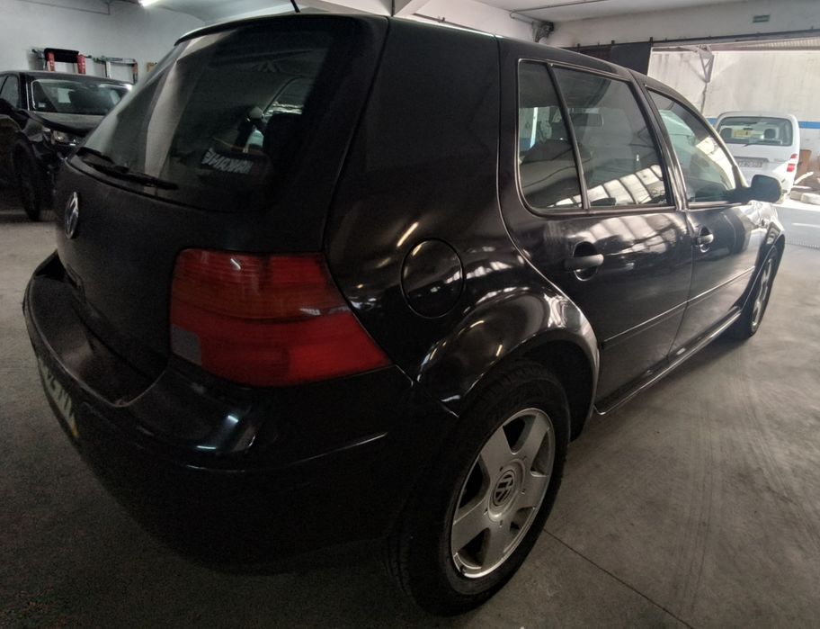 VW Golf IV 1.4 16vConfortline 100cv apenas 180 mil kms