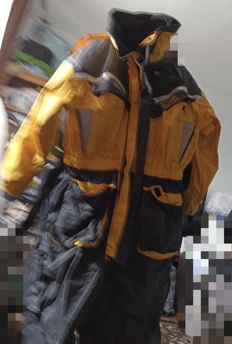 Срочно костюм комбинезон поплавок для зимней рыбалки, охоты