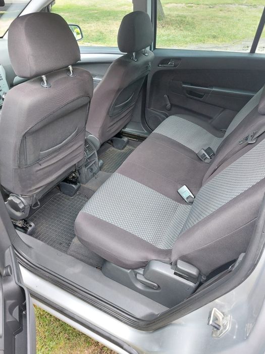 Opel zafira 2010 1.7 dtj 7 osób