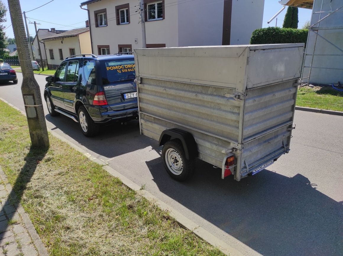 Wypożyczalnia lawet , przyczep , samochodów