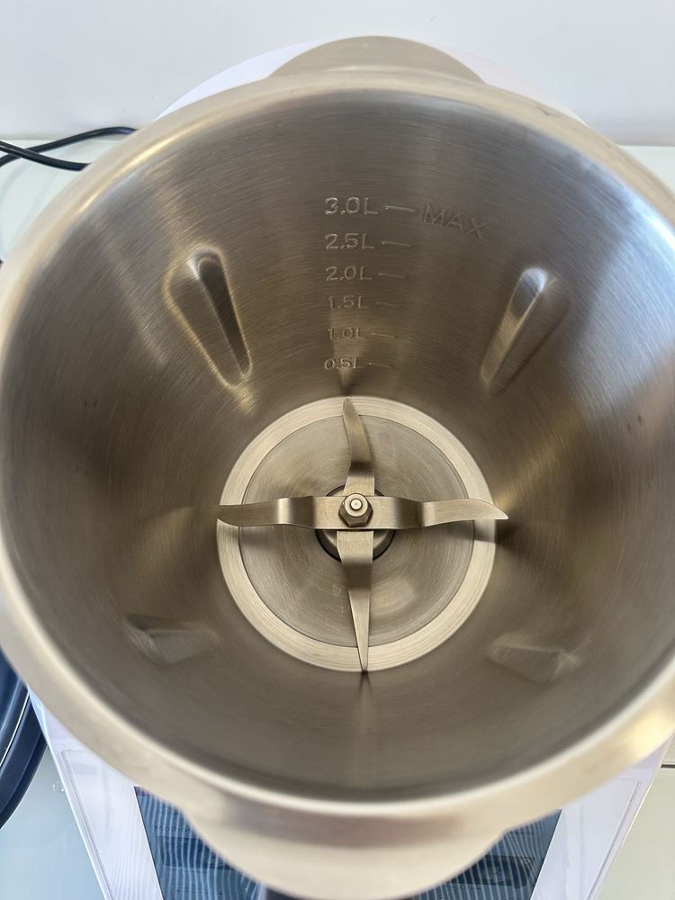 Robot Monsieur Cuisine (como novo)