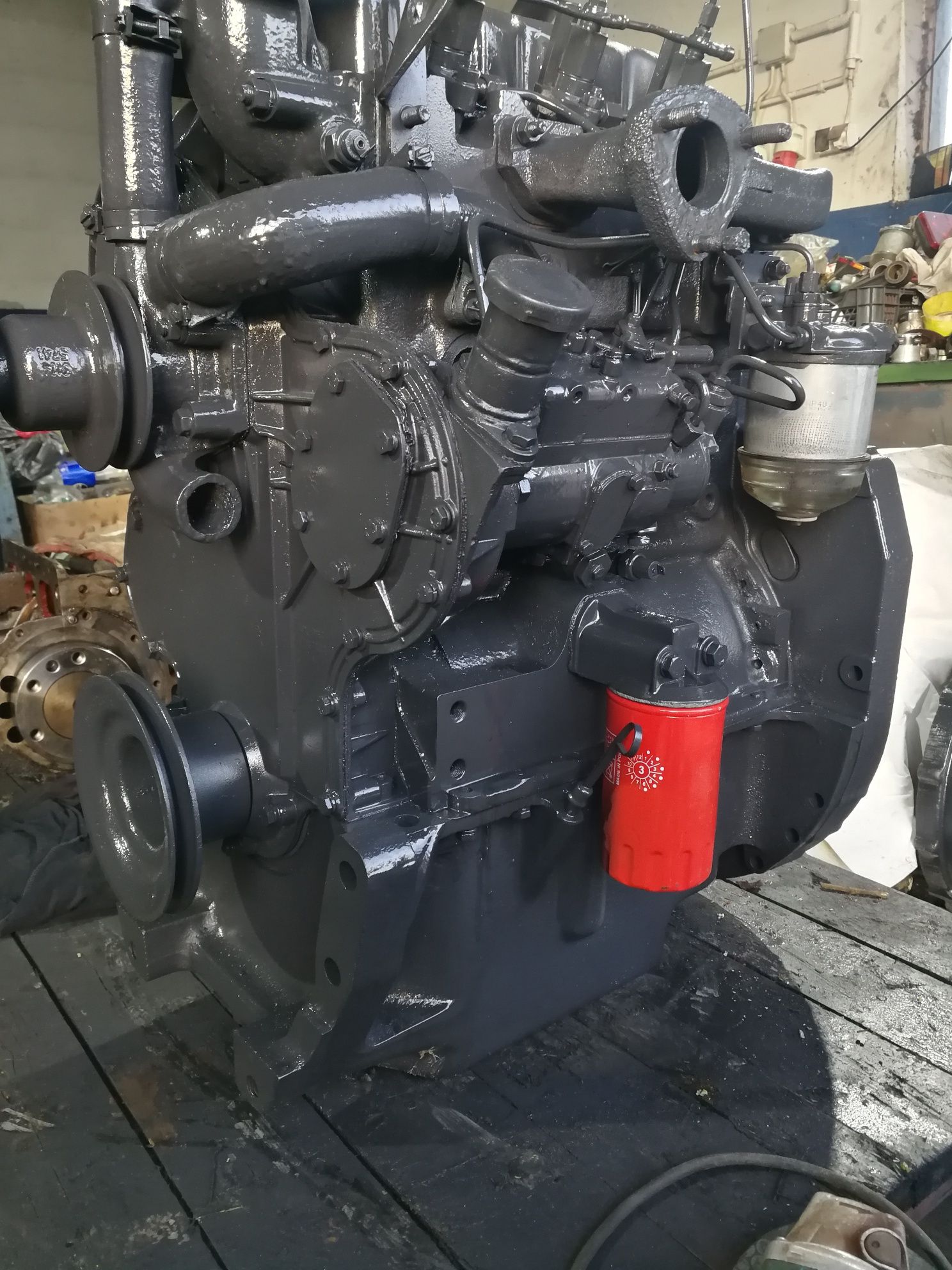 Silnik Ursus c 360 3p/mf 255 u3512 C385 u912/