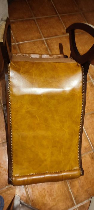 Cadeirão Baloiço em Pele