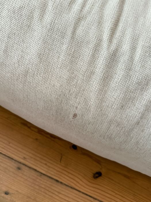 Sofá begeje super confortável – 3 anos, casa sem fumo