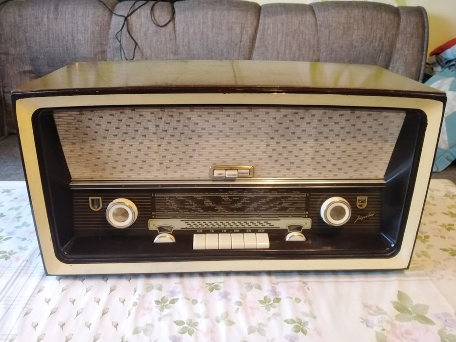 Stare radio lampowe Philips jupiter 463 - sprawne - Stan dobry.