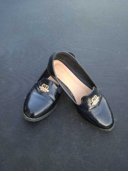 Жіночі туфлі лофери