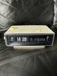 National Panasonic RC-6030BS zegar klapkowy radio alarm vintage 70s