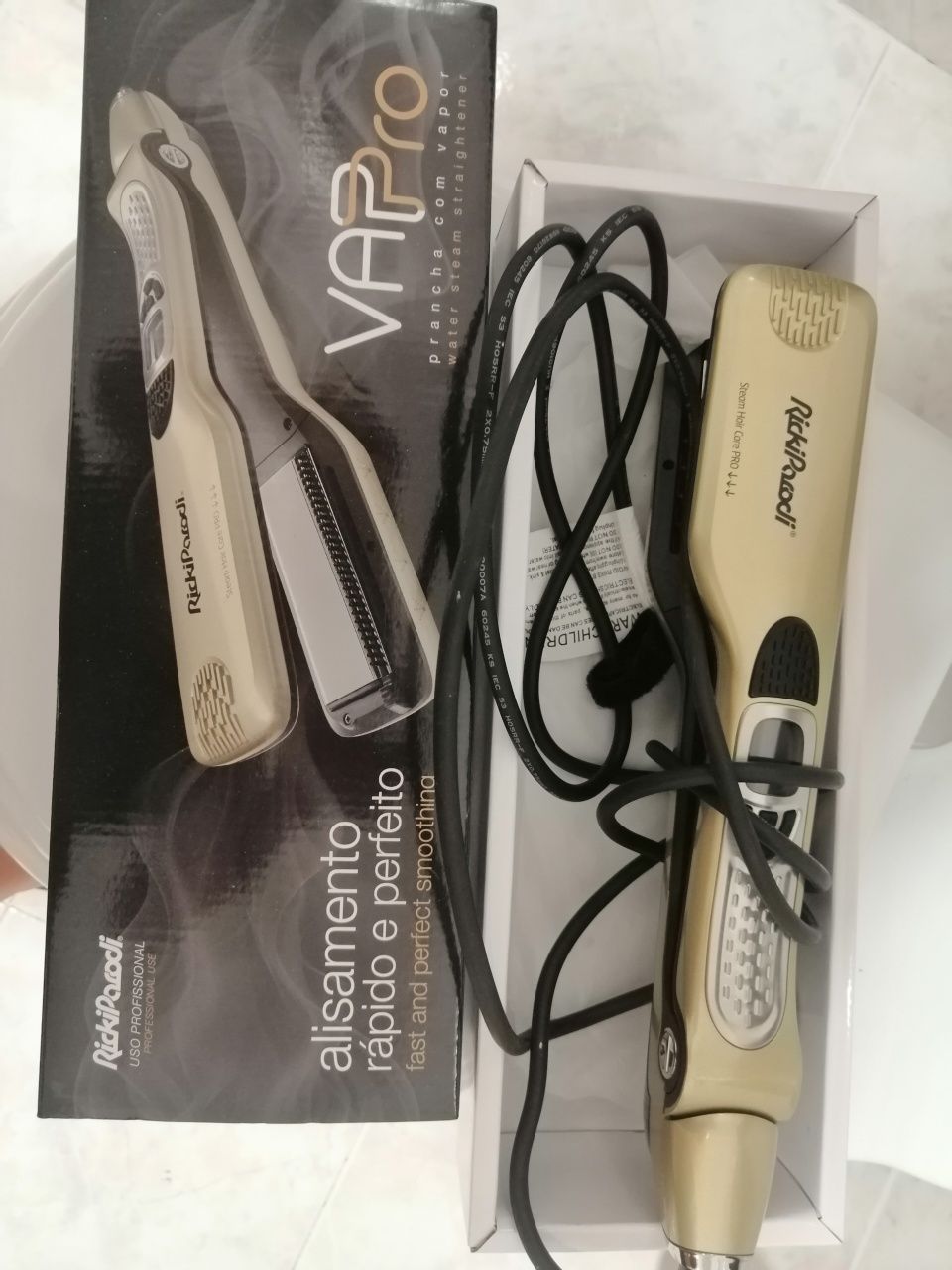 Alisador a vapor novo com garantia