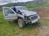 Jeep Cherokee 2.8 CRD Limited którego zaatakowało drzewo :(