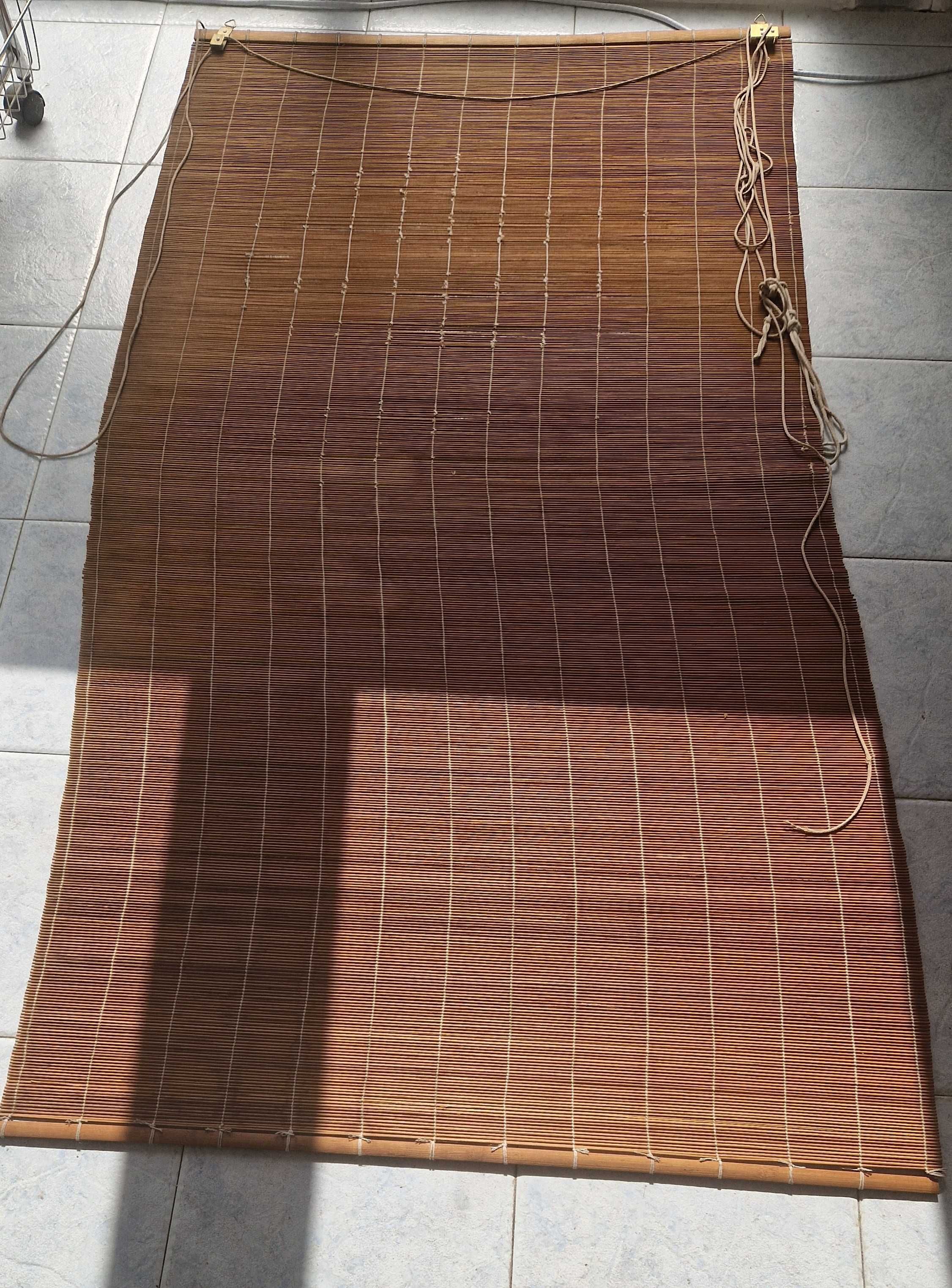 Estor / persiana de palhinha castanho