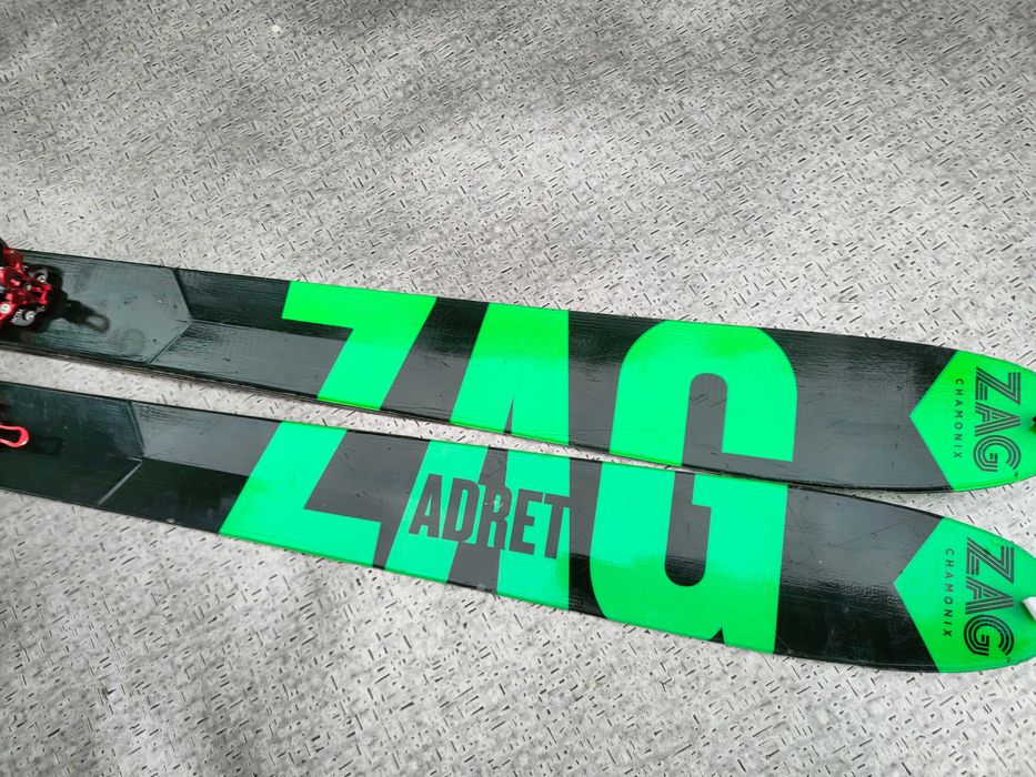 Lekkie skitoury ZAG ADRET 174 cm 10,3kg + Pinowe wiązania PLUM + FOKI