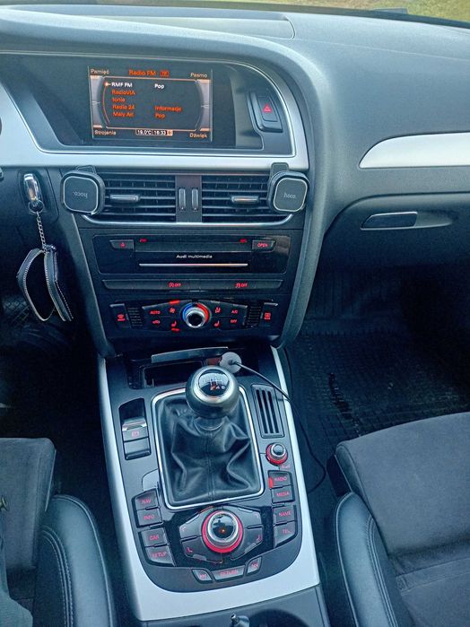 Audi A4 B8 AVANT S-Line