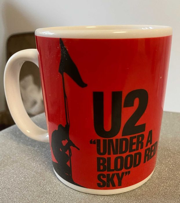 U2 Live under Blood red sky Oficjalny kubek do kawy