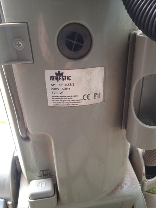 Пилосос Majestic 98 033/2