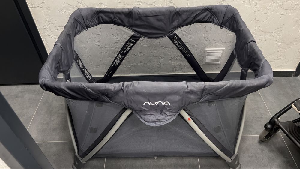 Манеж/ліжко Nuna