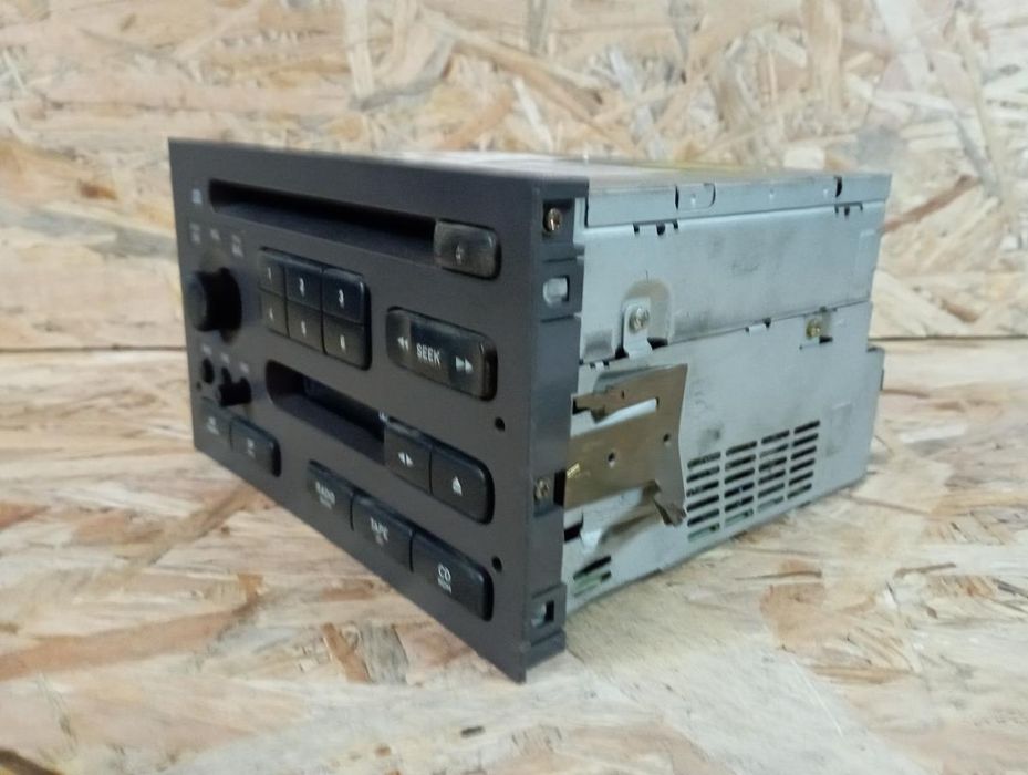 Rádio / auto-rádio SAAB 9-5 Sedan (YS3E)