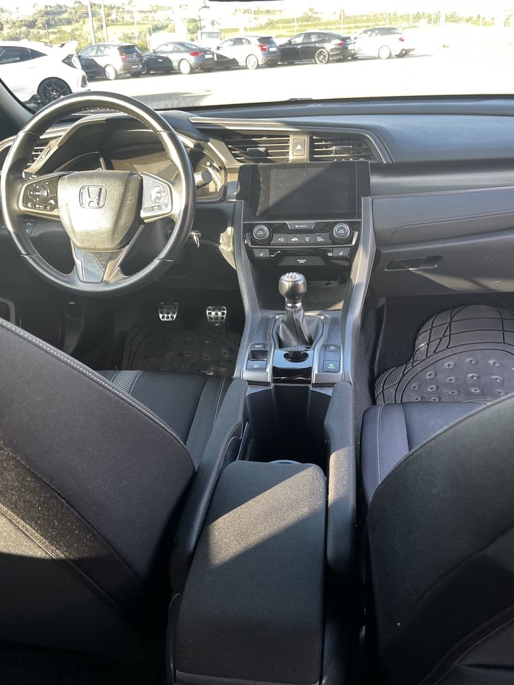 Vendo HONDA CIVIC 1.0 i-VTEC 2019 Elegance Navi