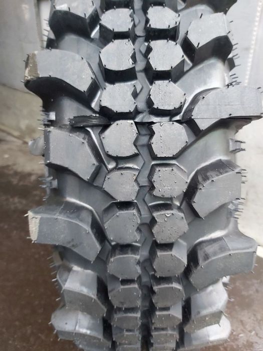 Opony Equipe 215/70 R15 Wzór Simex 4x4