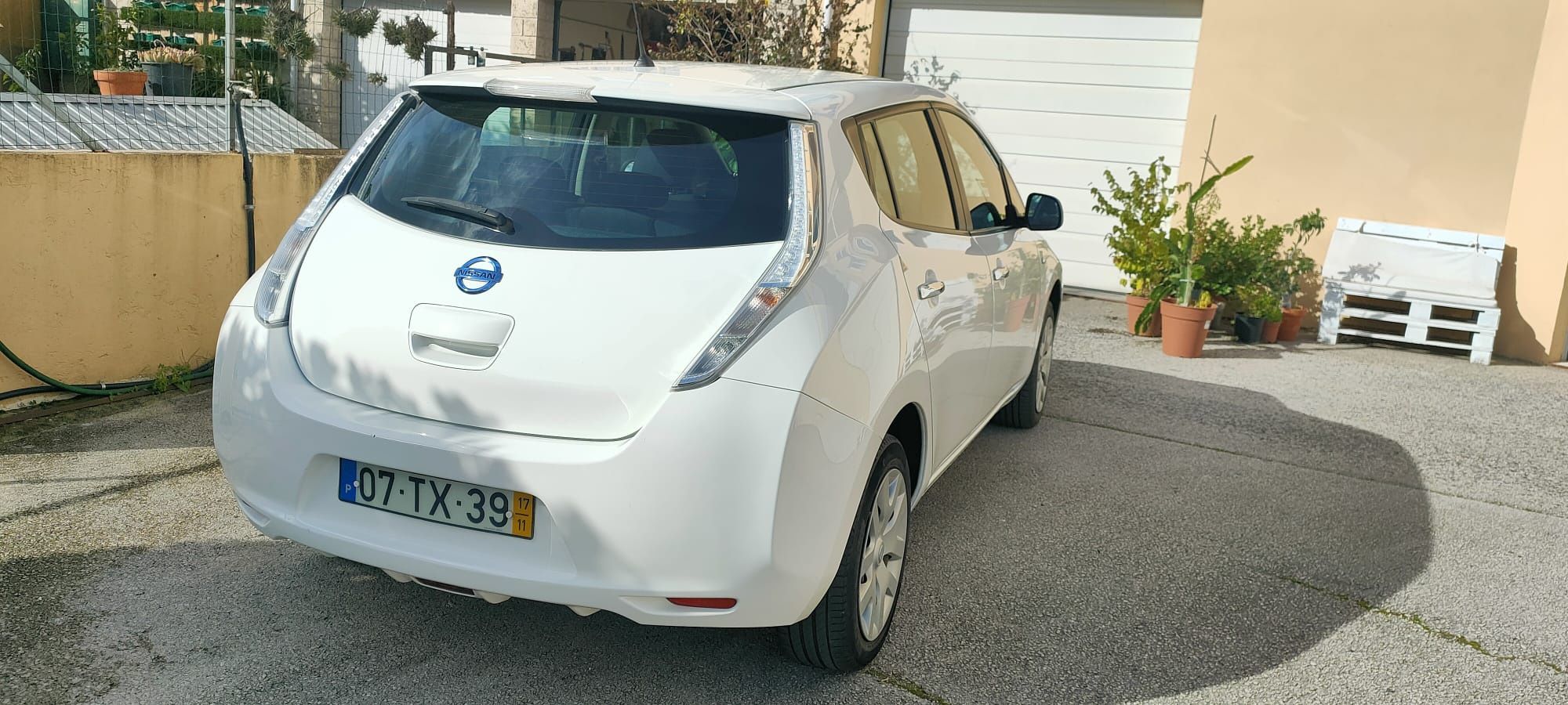 Nissan Leaf 30 kw estado impecável