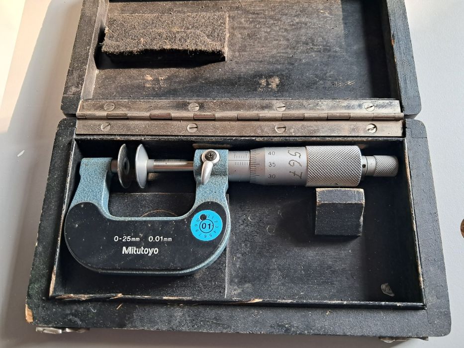 Мікрометр Mitutoyo 0-25mm. 0.01mm