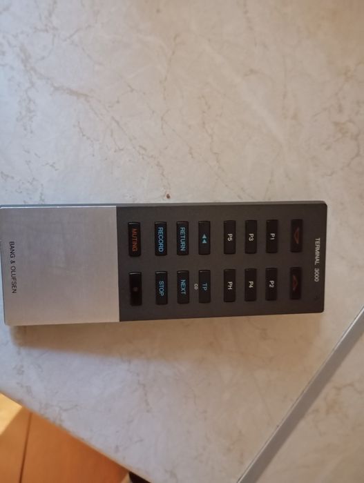 Sprzedam ładny zestaw Bang Olufsen 3000.