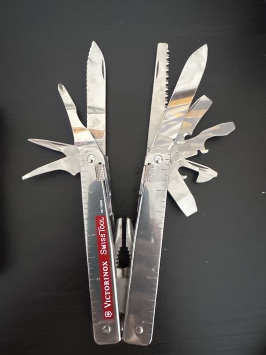 Canivete victorinox swisstool