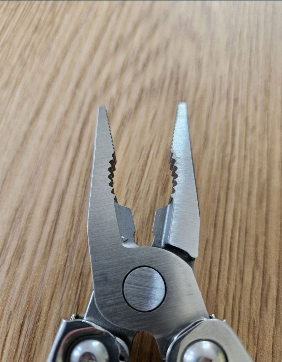 Multitool leatherman wingman