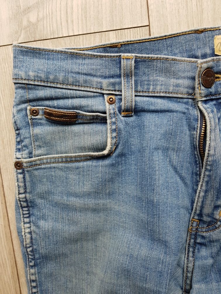 Sprzedam dżinsy Wrangler rozmiar W 31 L 32