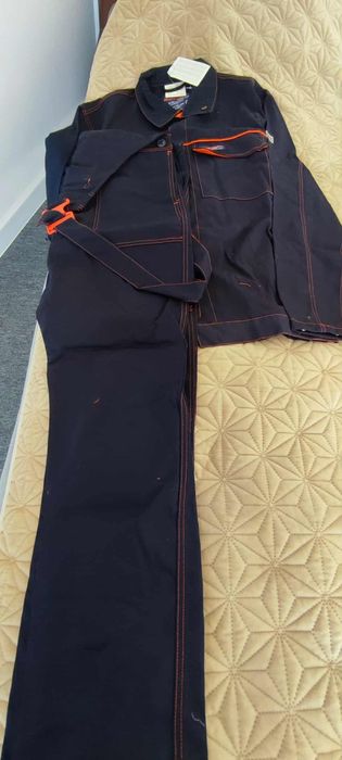 Nowe ciuchy ubrania robocze zwykłe i ocieplane