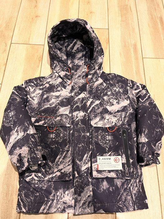 Продам нову лижну курточку Reserved 122